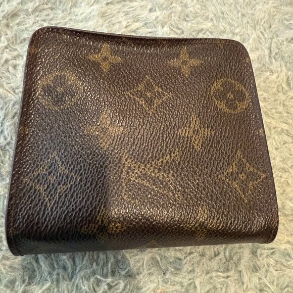 Louis Vuitton Mono Snap Compact Wallet - Picture 5 of 10